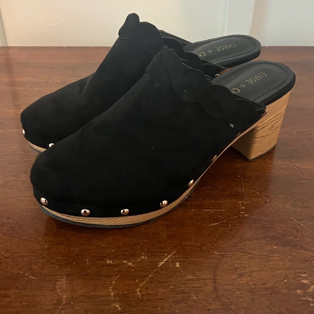 Chase and Chloe brand Black suede Clogs with Wooden Heel size 6.5